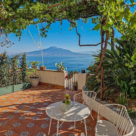 La Torretta Sea View Rooms Vico Equense Kültér fotó