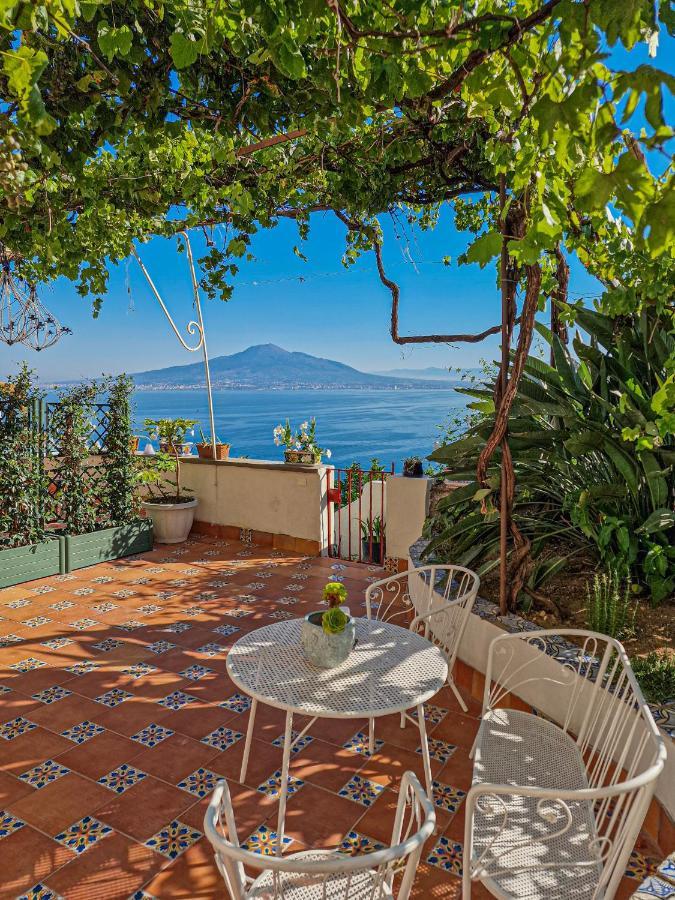 La Torretta Sea View Rooms Vico Equense Kültér fotó
