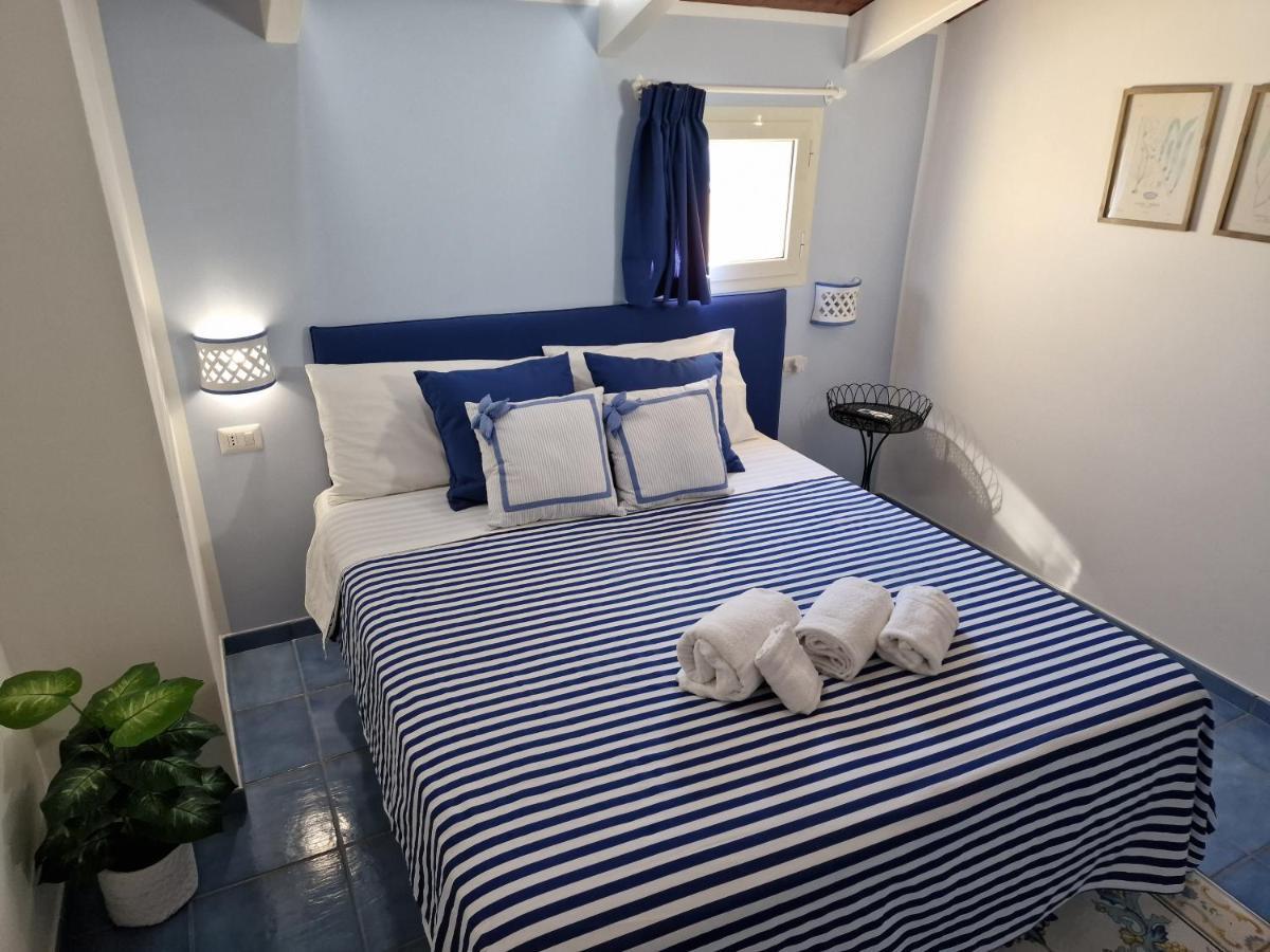 La Torretta Sea View Rooms Vico Equense Kültér fotó
