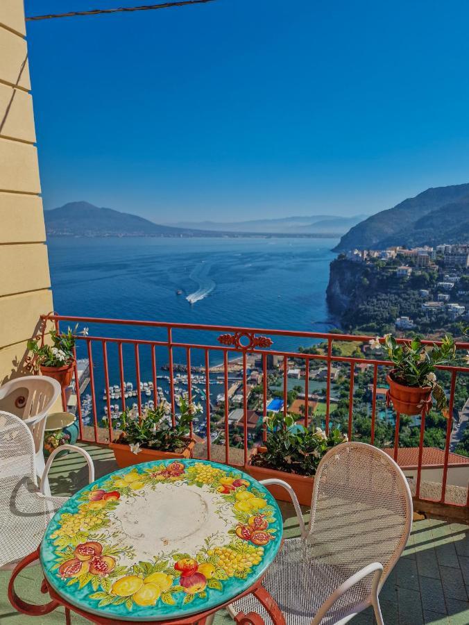 La Torretta Sea View Rooms Vico Equense Kültér fotó