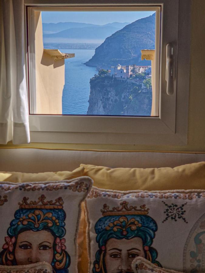 La Torretta Sea View Rooms Vico Equense Kültér fotó